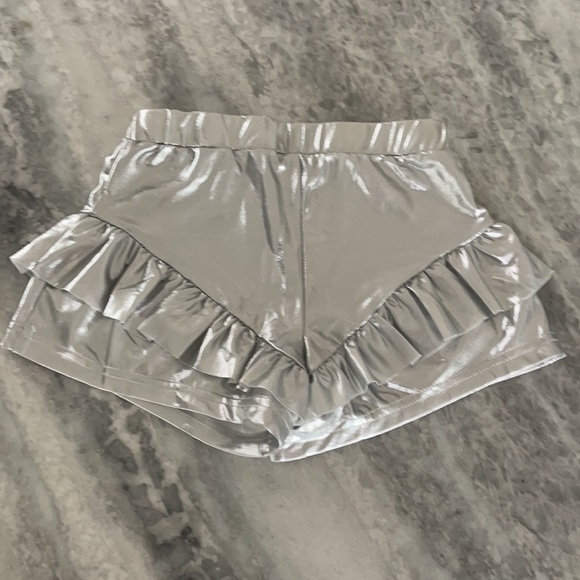 Imoga Girls Silver Metallic Shorts - Picture 2 of 2